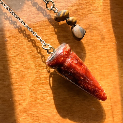 Pendulum - Reddish Resin with Copper Mica